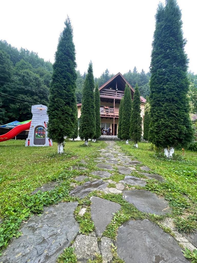 Готель Pensiunea La Padure Cheia, Prahova Maneciu Екстер'єр фото